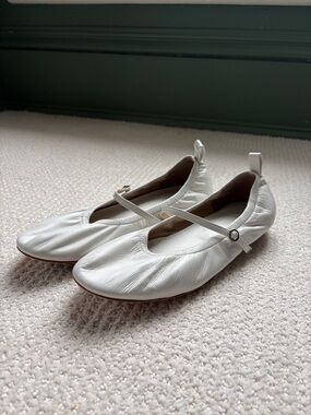 YOUTH
Off-White Leather Ballerina Flats